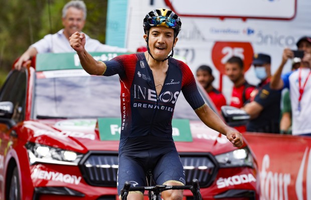 Carapaz maquilla su participación en La Vuelta con una formidable victoria