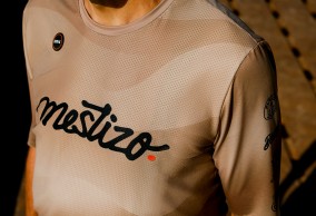 Gobik Mestizo, una colección de ropa gravel firmada por Juan Antonio Flecha