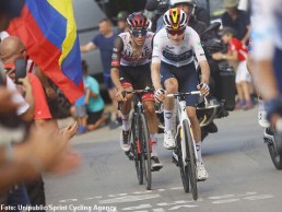 Evenepoel se defiende como gato panza arriba en la etapa reina de La Vuelta