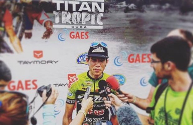 Roberto Bou triunfa en la etapa más larga de la Titan Tropic