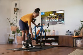 Zwift Hub, chega o rolo inteligente da Zwift