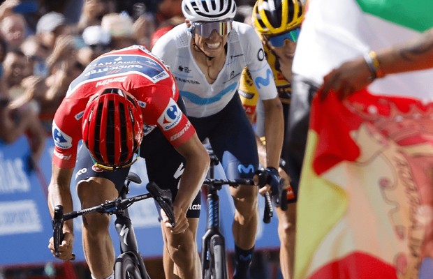 Remco Evenepoel demuestra quién es el jefe de La Vuelta 2022