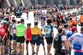 Carapaz se despide de INEOS sumando su tercera victoria en La Vuelta