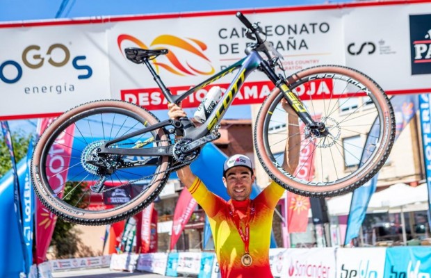 Sergio Mantecón y María Díaz ganan el Campeonato de España XC Maratón 2022