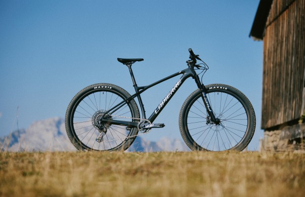 Nueva Lapierre Prorace CF 2022: una softail rediseñada para ser más ligera y efectiva que nunca