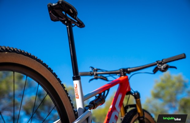O primeiro canote de selim automático que sobe e desce sozinho, como funciona o novo BMC Autodrop?