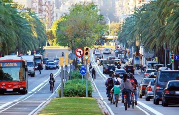 ¿Son los carriles bici la solución?