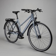 Sophisticated and with automatic drivetrain, the new Decathlon e-bike for the city
