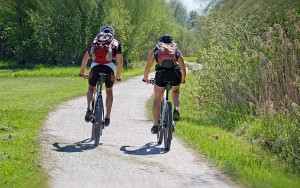 Tips for riding with new cyclists