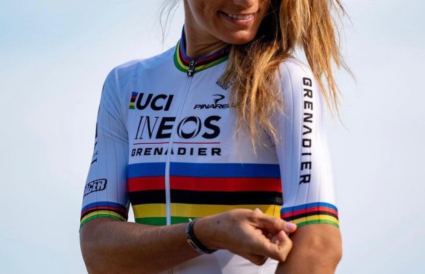 Pauline Ferrand-Prevot já pedala com as cores da INEOS Grenadiers