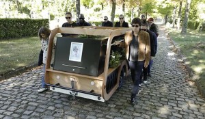 En París se acaba de abrir un servicio de bicicletas fúnebres
