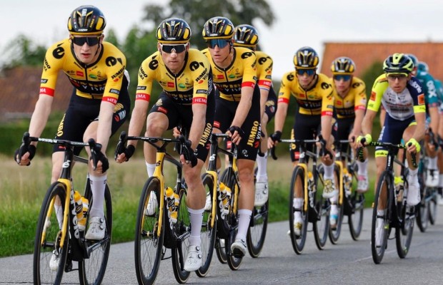 Jumbo-Visma wants to learn how Manchester United manages Ronaldo