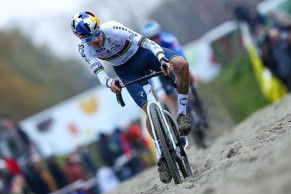 Football is not Pidcock's game