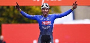 Os três grandes do CX encontram-se neste domingo em Antuérpia