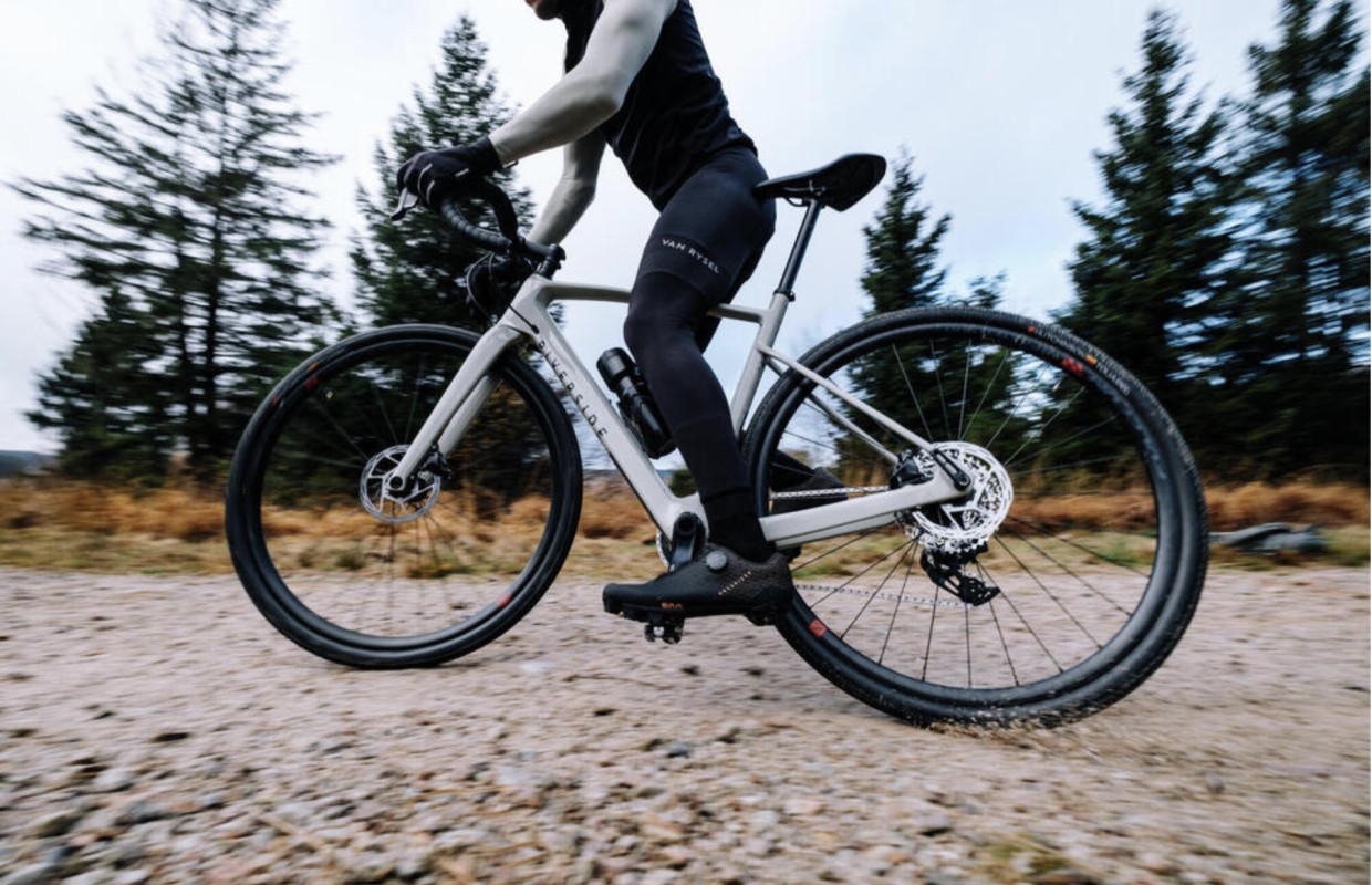 Nova bicicleta de gravel em carbono da Decathlon já à venda