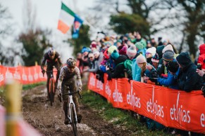 Van Aert wins in Dublin against everything against him