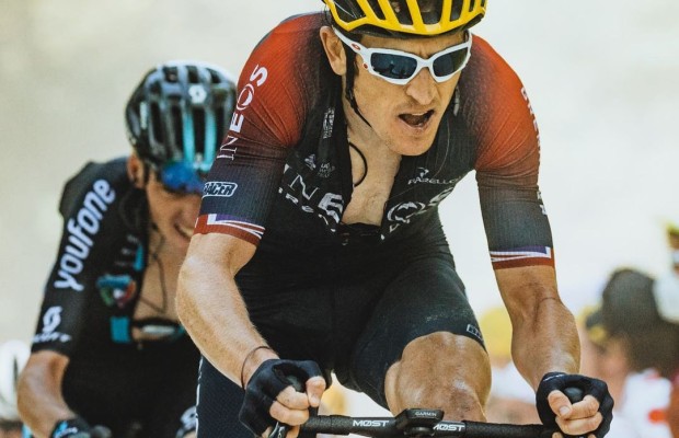 INEOS troca óculos Oakley por Sungod