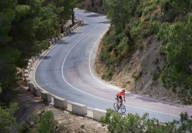 Why Spain is a favourite destination for professional cycling teams