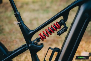 We test the Cannondale Motera Neo Carbon LT 2: pure power