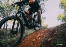 We test the Cannondale Motera Neo Carbon LT 2: pure power