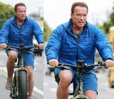 Arnold Schwarzenegger quiere pedalear por todo el mundo