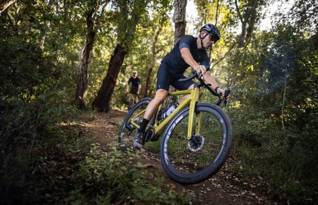 Testamos a nova SCOTT Solace eRIDE de gravel e estrada