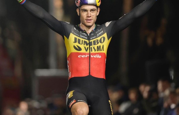 Van Aert wins in Mol with great superiority over Van der Poel