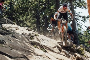 David Valero celebrates his birthday and ends 2022 as number 1 in the UCI rankings