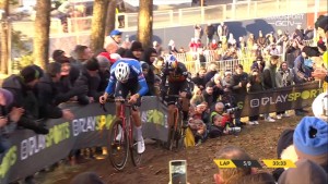 Van Aert beats Van der Poel in the final sprint of the Zolder Supersprestige