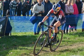 Pauline Ferrand-Prevot suffers from a hip injury that is causing her to underperform and threatens the CX World Championships