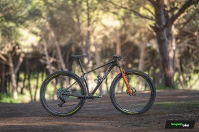 We test the Wilier Usma SLR: extreme lightness to enjoy the most original MTB