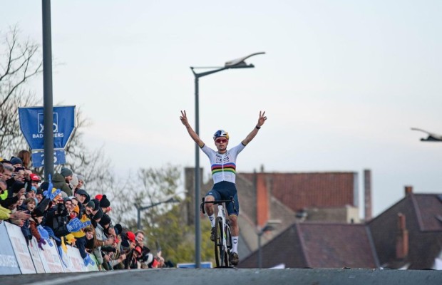 Tom Pidcock confirma que não estará no Campeonato Mundial de CX 2023