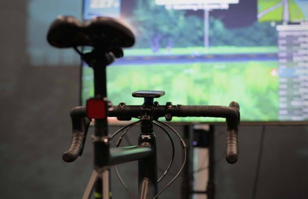 Cómo convertir cualquier rodillo en inteligente para utilizarlo en Zwift