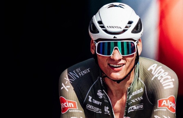 Van der Poel desconhece a origem da lesão e aponta o Mundial como "único objetivo" da temporada de ciclocross