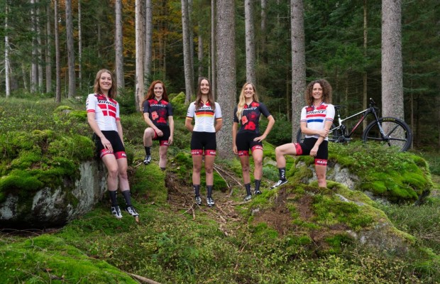 Isla Short joins the GHOST Factory Racing Team 2023