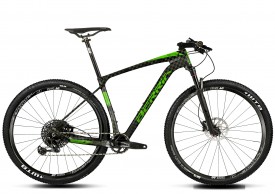 La nueva serie limitada de Berria llega fabricada en fibra de carbono TeXtreme