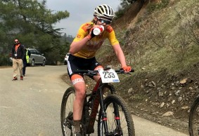 anna-van-der-breggen-mountain-bike