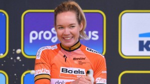 anna-van-der-breggen-mountain-bike