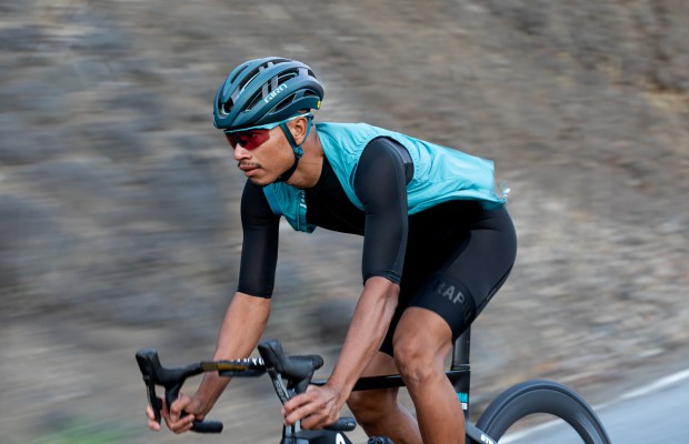 Novo capacete Aries Spherical, a alta gama da Giro se renova