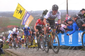 Quels sont les cinq monuments du cyclisme?