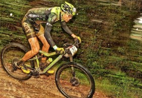 Entrevista a Roberto Bou antes del europeo "voy con las mejores piernas que puedo llevar"