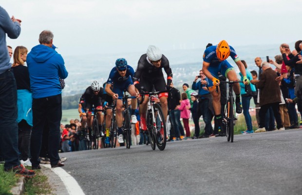 How your body behaves during uphill climbs