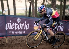 “El ciclocross no puede existir sólo con tres ciclistas” advierte Sven Nys