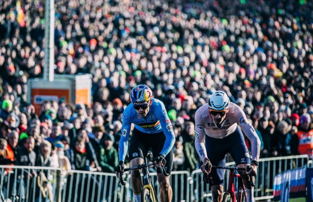 O duelo Van Aert x Van der Poel continuará na estrada, estas são as provas em que coincidirão