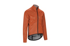 Waterproof cycling jackets: what to consider and which ones are best