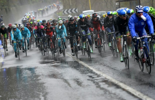 Waterproof cycling jackets: what to consider and which ones are best