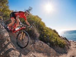 La campeona suiza Ariane Luthi se une al Kross Racing Team