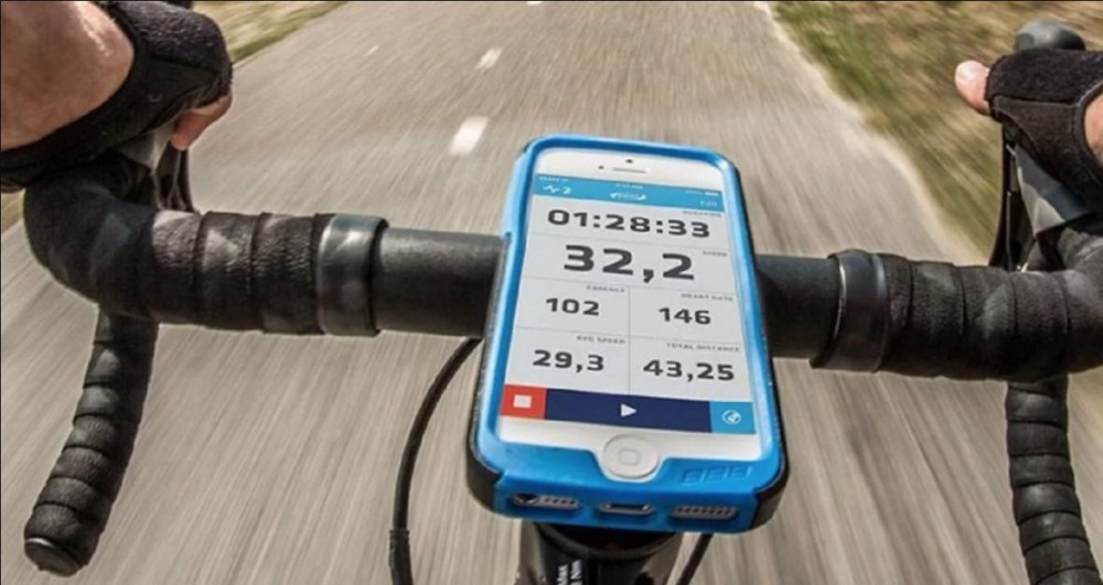 Los mejores soportes de móvil ir en bici
