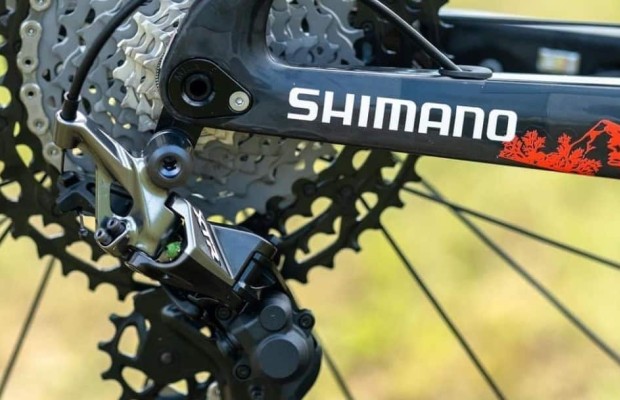 Shimano patents three-pulley rear derailleur that could revolutionize things
