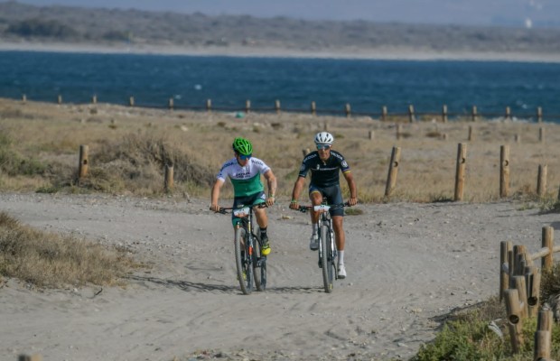 Maverick Viñales y Tomi Misser formarán pareja en la Andalucía Bike Race by GARMIN 2023